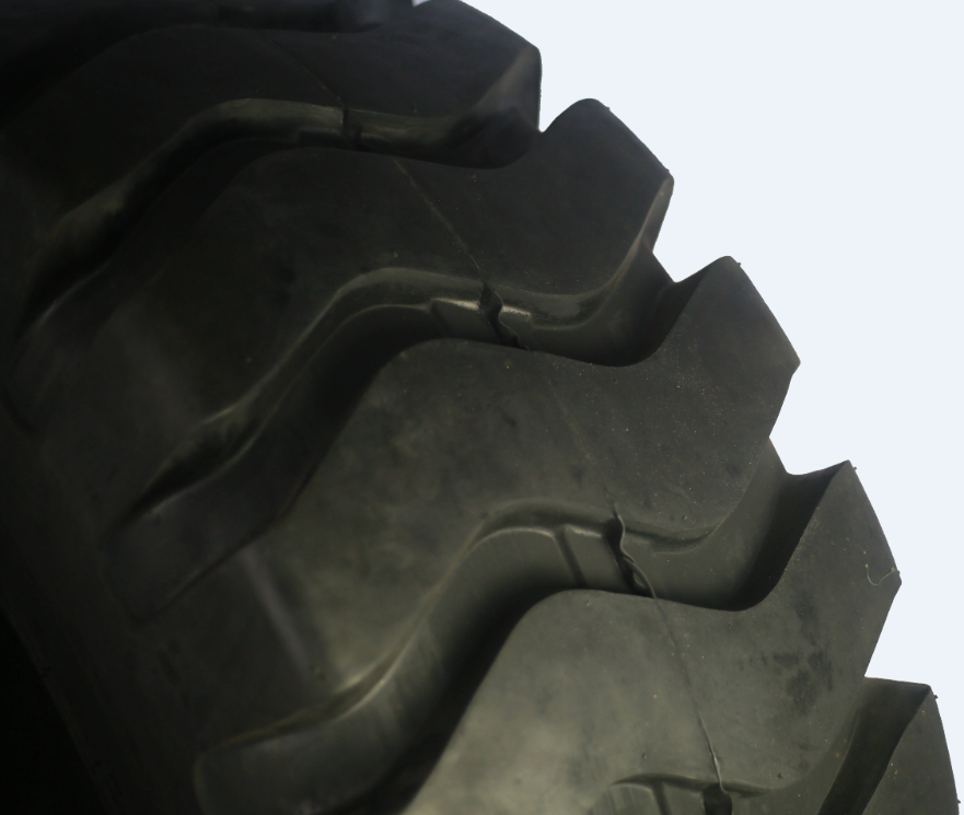 兰州压路机轮胎.png